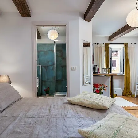 El Atico Gostinjska kuća 4*